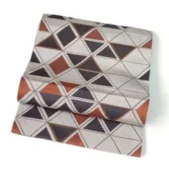 【名古屋帯】　洗える　松葉仕立て　灰色　幾何学な鱗文様 グレー　カジュアル