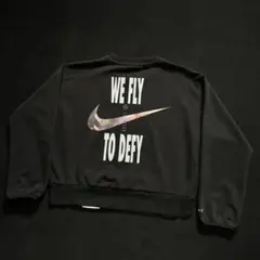 NIKE クロップド スウェット WE FLY TO DEFY ウィメンズ 短丈