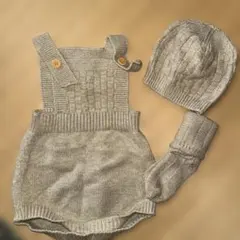 ベージュ ニットオーバーオールセット