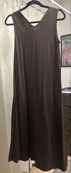 ノースリーブAラインワンピース