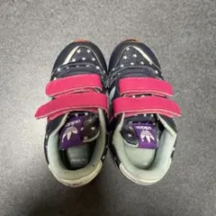 アディダス キッズシューズ
