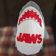 新品未使用タグ付JAWS ぬいぐるみ 抱きしめられる大きな仲間 新品未使用タグ付JAWS ぬいぐるみ 抱きしめられる大きな仲間 - メルカリ