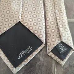未使用近　DupontデュポンItaly製ネクタイ SILK 光沢ベージュ