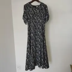 アプワイザーリッシェ フラワー ワンピース