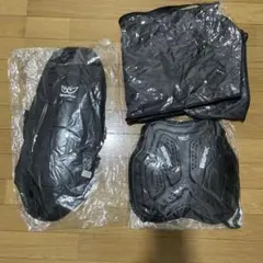 【新品】バイク　ツナギ　脊椎パットのサムネイル