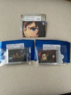 鬼滅の刃　無限城編　水の呼吸ランダムミニアクスタ　冨岡義勇全方位缶バッジ　セット