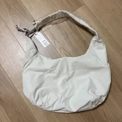 GU ソフトナイロンコクーンショルダーバッグのサムネイル