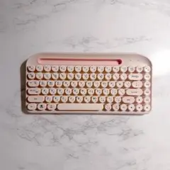 ワイヤレスキーボード 本体 ピンク レトロタイプライ3coinのサムネイル