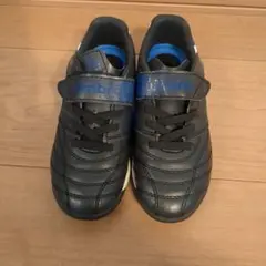 Umbro Accurator サッカーシューズ