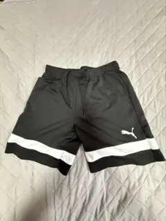 PUMA ハーフパンツ 黒/白 サイドストライプ
