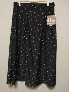 「新品」3L フレアスカート 黒　水玉　ぽっちゃり　大きいサイズ