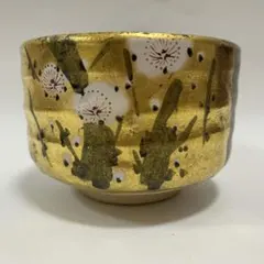 金色とグレーの茶碗