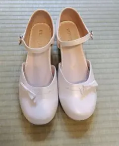 ホワイトリボン付きフォーマルシューズ