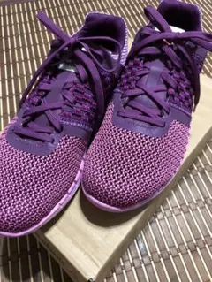 Reebok スニーカー