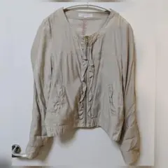 grove ベージュ フリル付き ブルゾン ノーカラー ジャケット