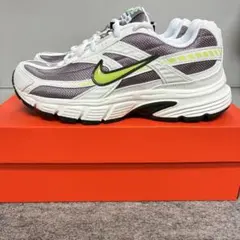 NIKEナイキレディーススニーカーランニングジョギングシューズ新品23