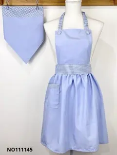 ブルーのお洒落なハンドメイド子供エプロンと三角巾のセット