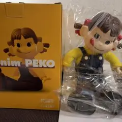 不二家 ペコちゃん デニム衣装ペコちゃん ぬいぐるみのサムネイル