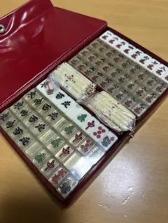 三二透龍牌 透けた麻雀牌セット　鷲巣麻雀　麻雀牌のサムネイル