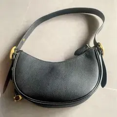 COACH ルナ ハンドバッグ　ムーンバッグ　ブラック