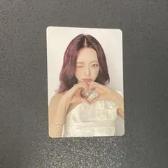 ITZY トレカ　collector 会場限定　ユナ