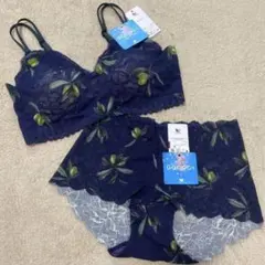 Item thumbnail for item 24554f77-c811-45b0-9f11-ebc19b494a3a