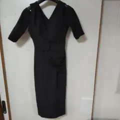 オフショルダーラップスタイルドレス 黒