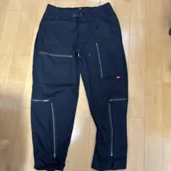 VANS 黒パンツ ジッパーポケット付きのサムネイル