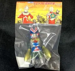 シークレット 円谷倉庫 古い倉庫蔵出し骨董品　当時物　ウルトラマン12cm　1998円谷プロダクション 帰ってきたウルトラマン 袋未 初期NGカラーVer. 特撮