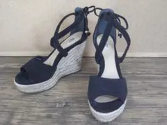 （K24927）UGG アグ サンダル ハイヒール W6 約23㎝ ブラック