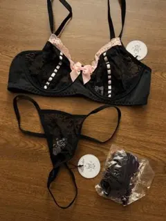 ブラックレース×ピンクリボンランジェリーセット