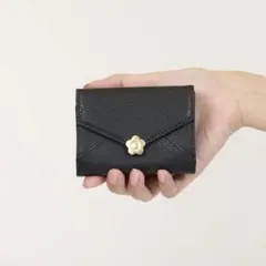 マリークワント　折り財布　ブラック　牛革　ミニウォレット MARY QUANT ONLINE SHOP｜マリークヮントオンラインショップ