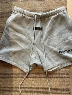 ☆新品同様☆ ESSENTIALS グレー ショートパンツ Sサイズ - メルカリ