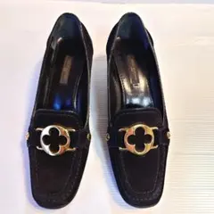 美品LOUIS VUITTON 黒パンプス ゴールドバックル35.5スエード