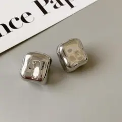 ヴィンテージ　シルバー　スクエア　ピアス