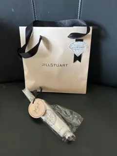 新品 JILL STUART ハンドクリーム ホワイトフローラルギフトバッグ付き