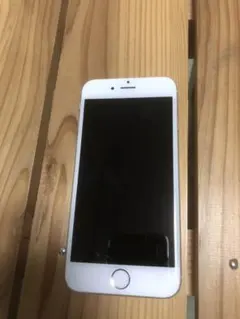 『ジャンク品扱い』iPhone 6 Silver 16 GB SIMフリー