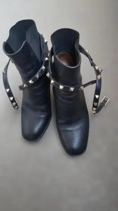 美品バレンティノスタッズ付き黒レザーブーツ37.5