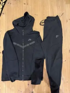 NIKEテックフリースセットアップ