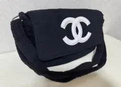 CHANEL ノベルティショルダーバッグ ホワイトロゴ入り