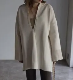 BONJOUR SAGAN ディープVネックダンボールプルオーバー　アイボリー