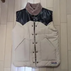 gymmaster ダウンベスト ベージュ/ブラック