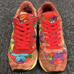 Item thumbnail for item 150a6ae0-de5c-4353-8425-d3f8316d54fc