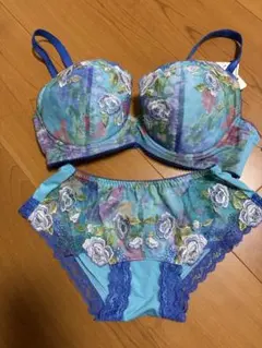 ワコール パルファージュ 花柄刺繍 ブラジャー ショーツ セット - メルカリ