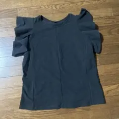 UNIQLO ブラック フリル袖 Tシャツ L
