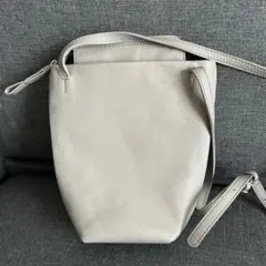 ［美品］box21 グレー 三角形ミニショルダーバッグ　本革