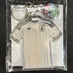 　日本代表アウェイユニフォーム　 アクリルキーホルダー 非売品】adidas 日本代表 ノベルティー アウェイユニフォーム型