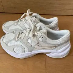 新品 スニーカー