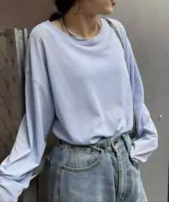 サイドスリットシアートップス