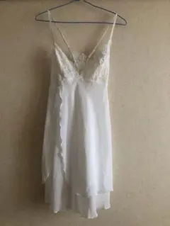 ワコールトレフル　スリップ　未使用　タグ付き　バラ刺繍のサムネイル